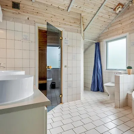 Casa vacanze Gorgeous Home In Blavand With Sauna